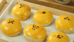 Bánh Trung Thu Liu Xin Su: Hương Vị Ngọt Ngào Cho Mùa Trăng