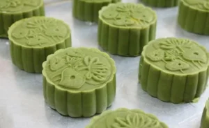 Bánh Trung Thu Vị Matcha: Hương Vị Mới Lạ Cho Mùa Thu