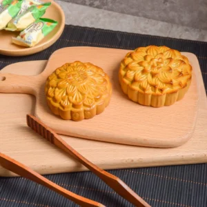 Bánh kẹo trung thu: Đặc sản truyền thống cho ngày Tết